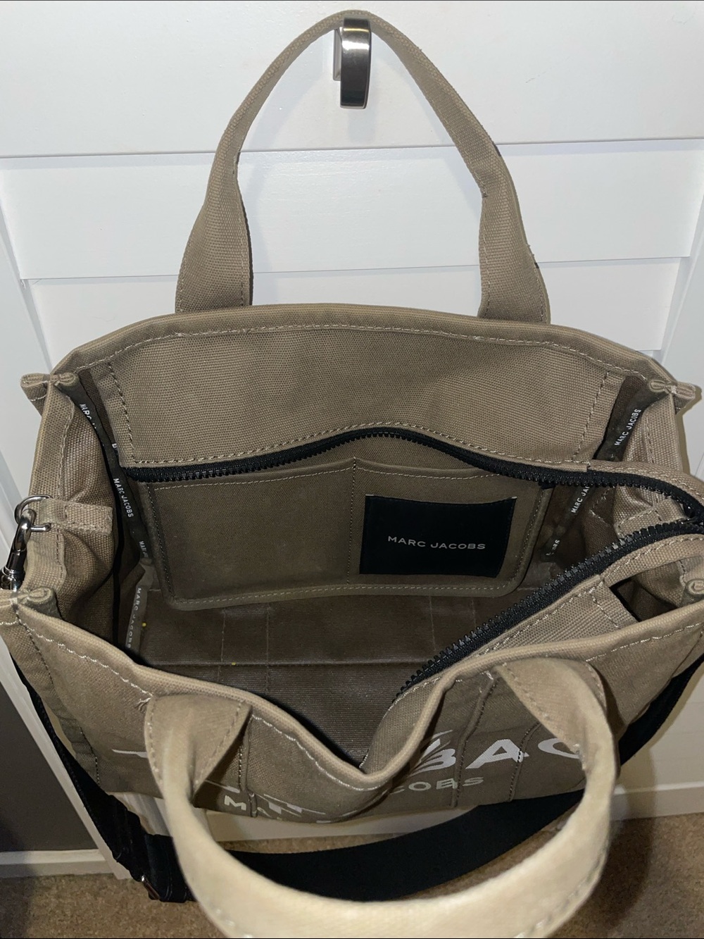 Marc Jacobs Slate Green Canvas Medium The Tote Bag EUC - Picture 6 of 10